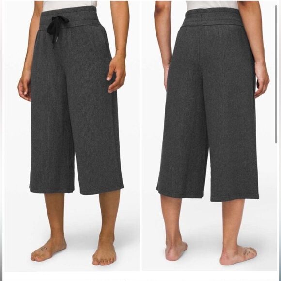 Lululemon Retreat Yourself Heathered Core Dark Grey Cropped Wide Leg Pant Size 4 - Picture 1 of 12